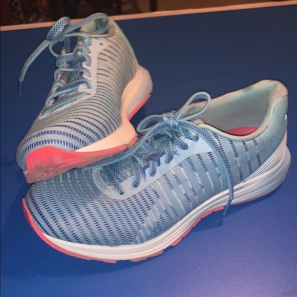 ASICS running shoes. Size 7.5 - Picture 1 of 1